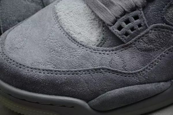 Air Jordan 4 Retro Kaws Cool Grey - Image 8