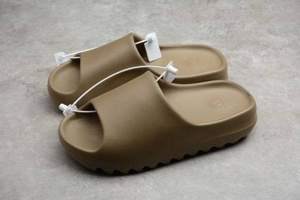 Adidas Yeezy Slide Earth Brown - Image 2