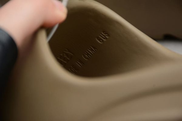 Adidas Yeezy Slide Earth Brown - Image 7