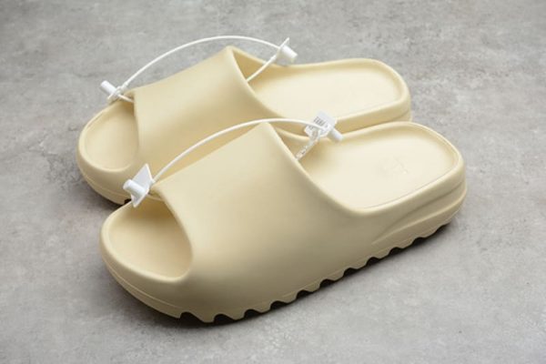 Adidas Yeezy Slide Cap - Image 2