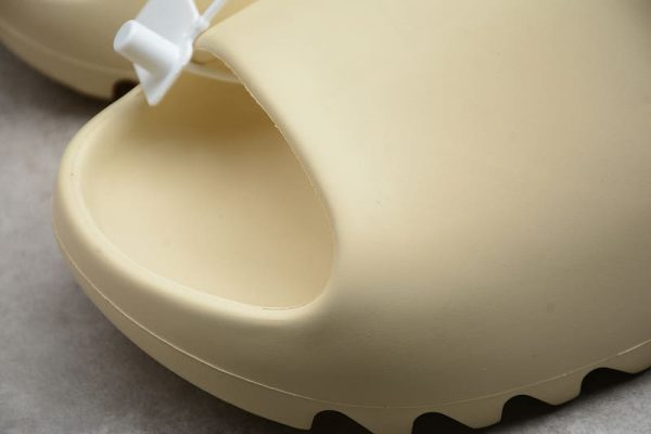 Adidas Yeezy Slide Cap - Image 8