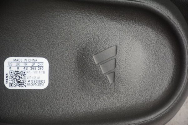 Adidas Yeezy Slide Onyx - Image 8