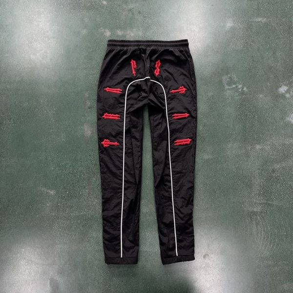 Kit Trapstar Irongate 2.0 Shellsuit Red black - Image 3