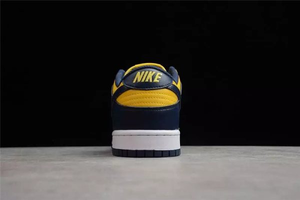 Nike SB Dunk Low Michigan - Image 5