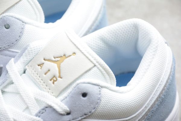 Jordan 1 Low Paris - Image 9