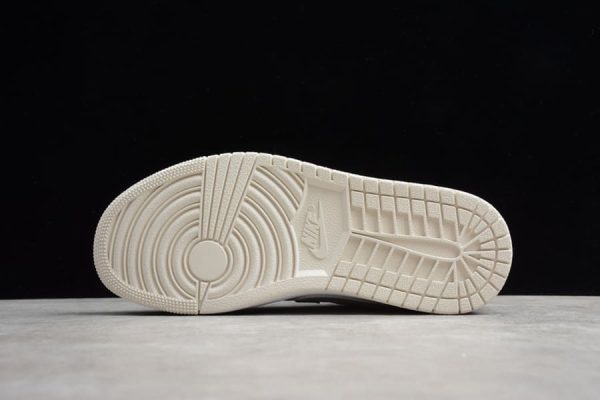 Jordan 1 Low Paris - Image 11