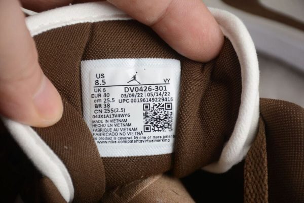 Jordan 1 Low SE Light Olive - Image 12