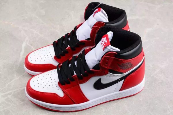 Air Jordan 1 High Chicago - Image 2