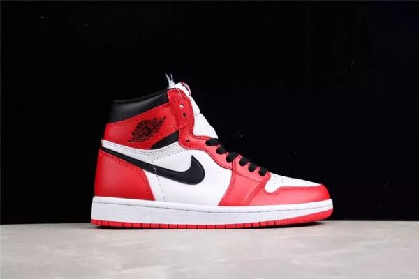 Air Jordan 1 High Chicago - Image 4