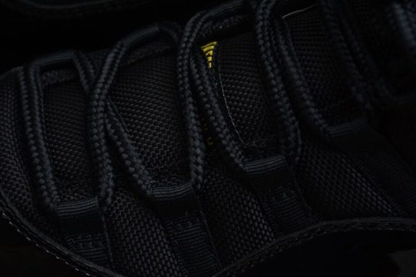 Air Jordan 11 Retro Gamma Blue - Image 9