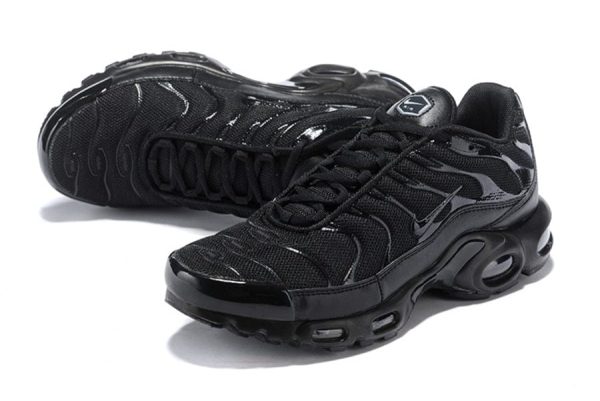 Air Max TN Plus “Triple Black” - Image 3