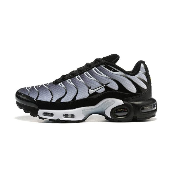 d74960_1304-1.jpg Air Max TN Plus “Black Metallic” - Image 1