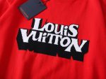 T-shirt Louis Vuitton Graphic Short-Sleeved - Image 5