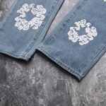 Denim Tears x Levi’s Cotton Wreath Jeans Ligh Wash - Image 4