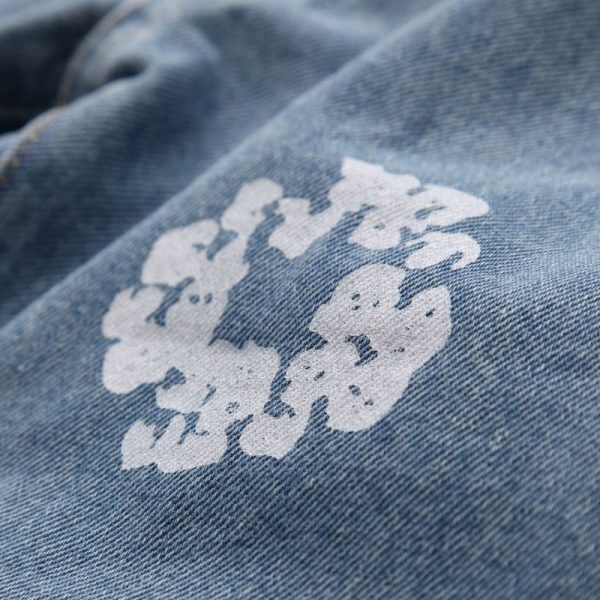 Denim Tears x Levi’s Cotton Wreath Jeans Ligh Wash - Image 5