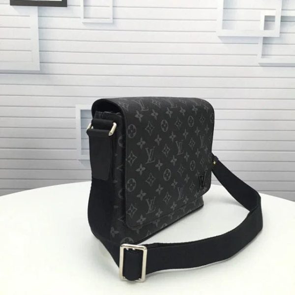 Louis Vuitton Bag Messenger District Monogram Eclipse - Image 5