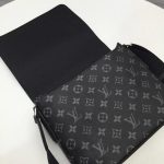 Louis Vuitton Bag Messenger District Monogram Eclipse - Image 9