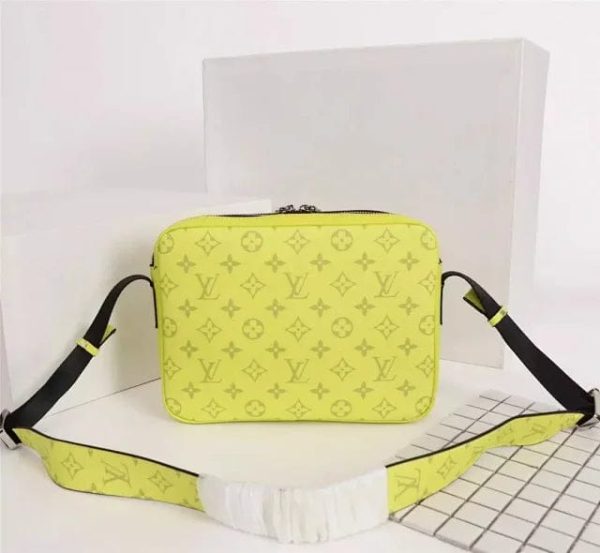 Louis Vuitton Bag Outdoor Messenger Eclipse Yellow - Image 4