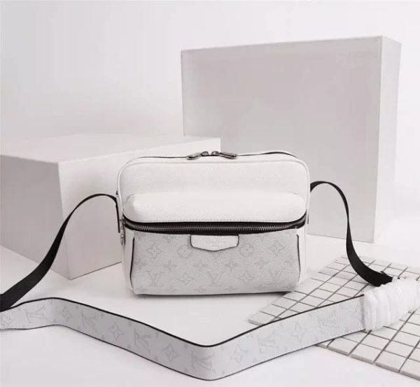 Louis Vuitton Bag Outdoor Messenger Optic White - Image 2