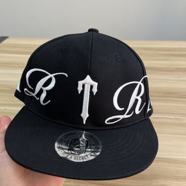 Cap Trapstar Script Fitted - Image 2