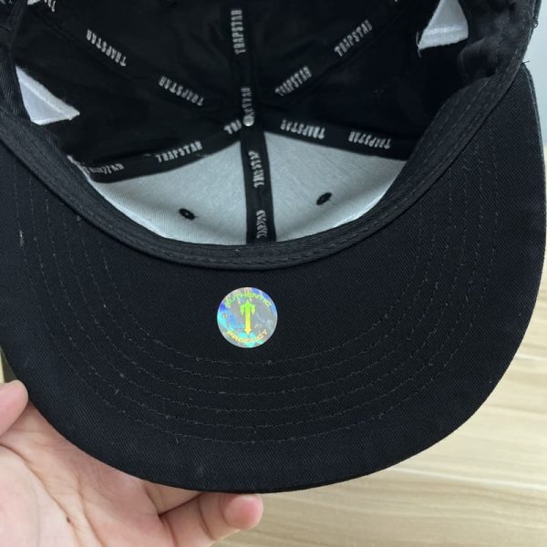 Cap Trapstar Script Fitted - Image 7