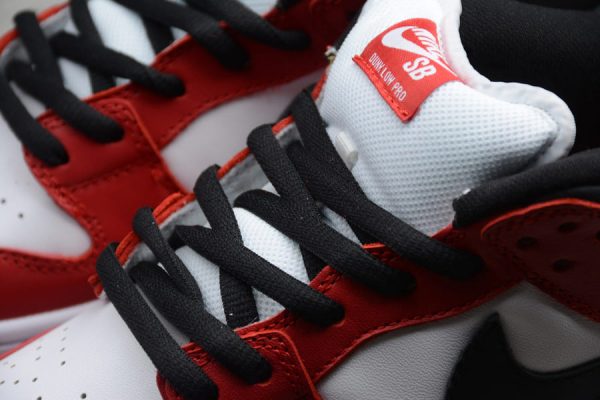 Nike SB Dunk Low Chicago - Image 7