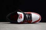 Nike SB Dunk Low Chicago - Image 8