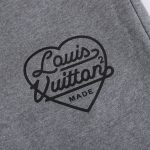 Shorts Louis Vuitton LV Gray Heart Logo - Image 4