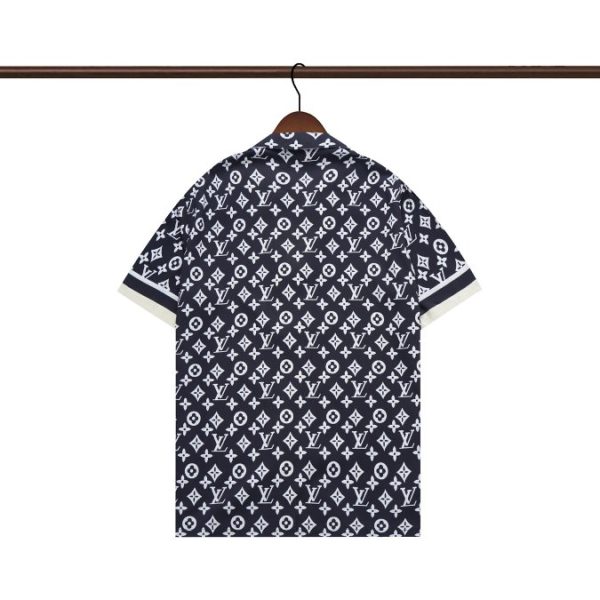 Set Louis Vuitton LV Monogram Shirt & Shorts - Image 4