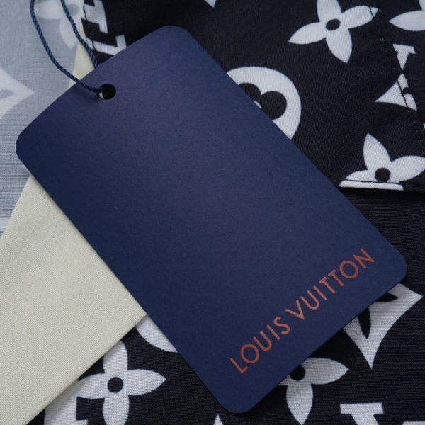 Set Louis Vuitton LV Monogram Shirt & Shorts - Image 7