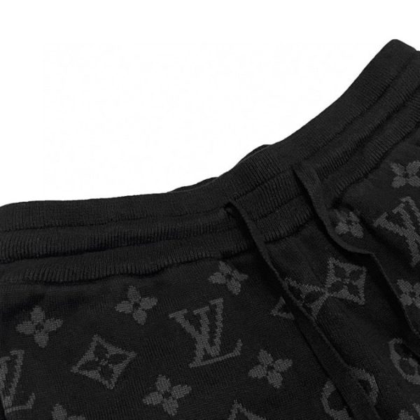 Shorts Louis Vuitton LV Monogram Red Patch - Image 3